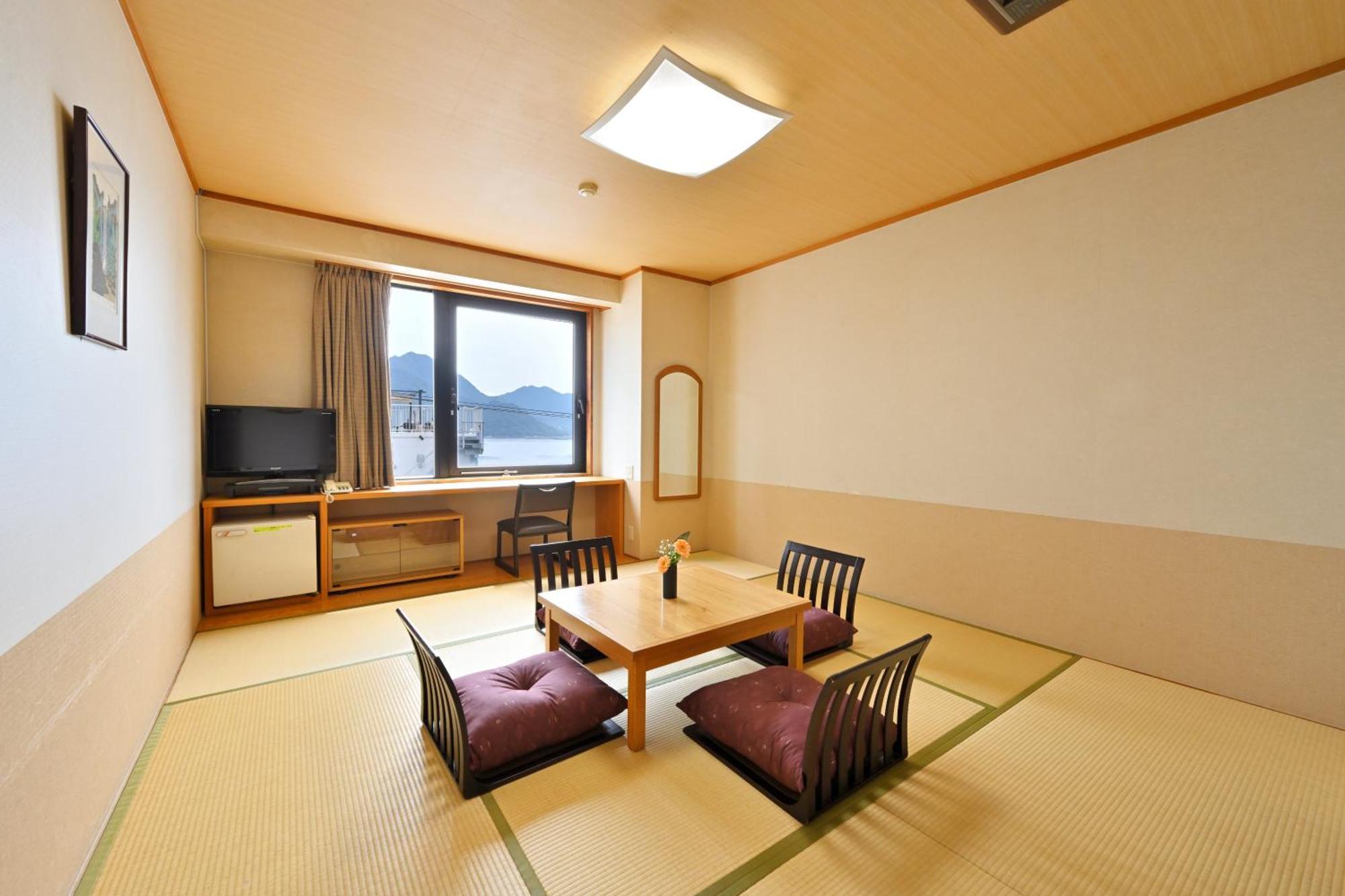 הצוקייצ'י Miyajima Coral Hotel מראה חיצוני תמונה